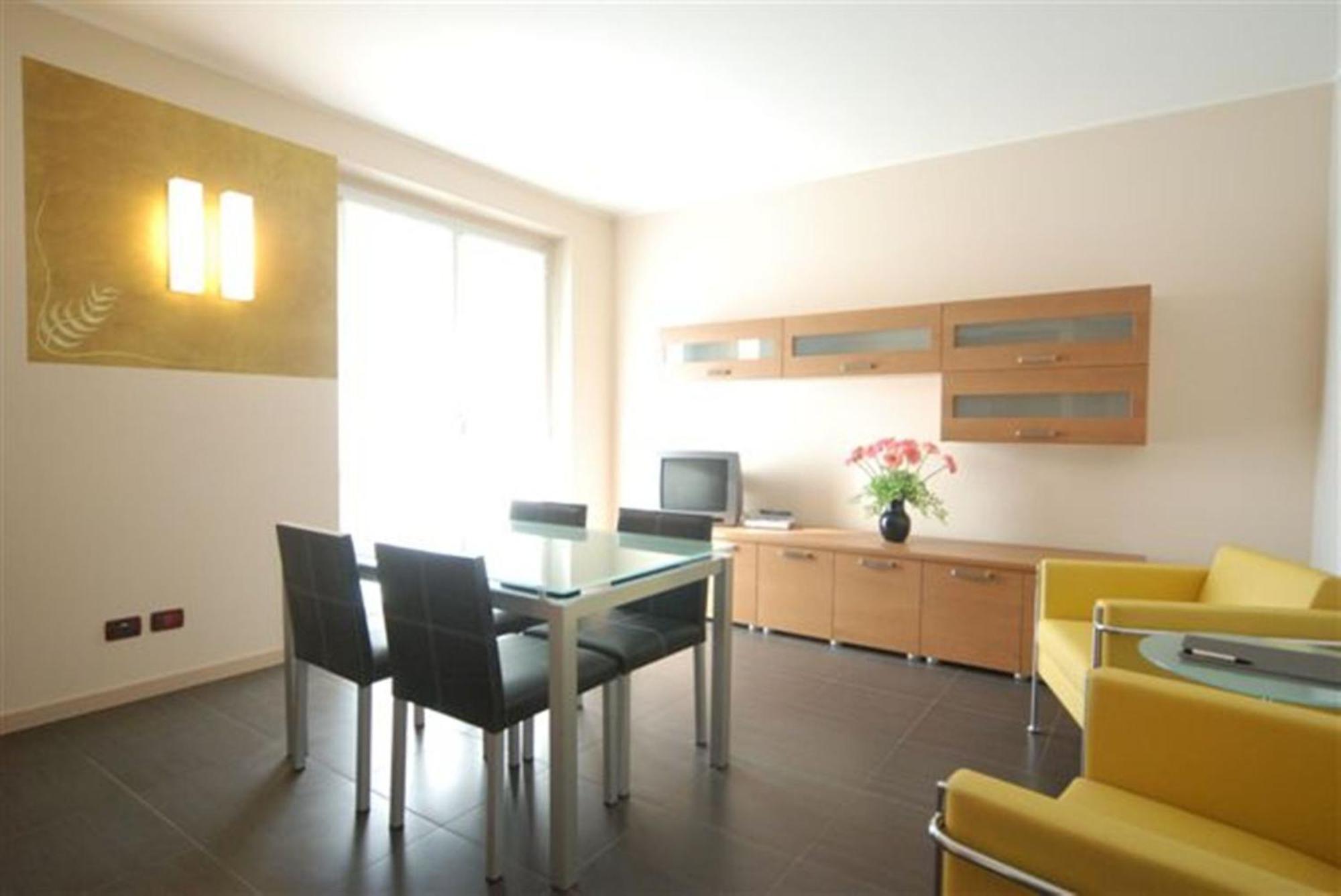 Residence & Suites Solaf Бонате-Сопра Экстерьер фото